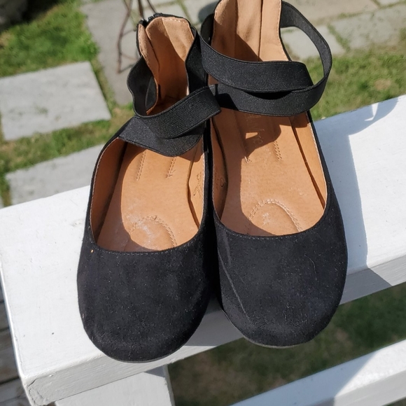Black suede flats - Picture 4 of 7